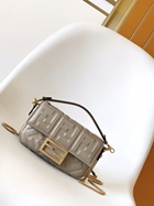 フェンディ スーパーコピー ロール ミニ